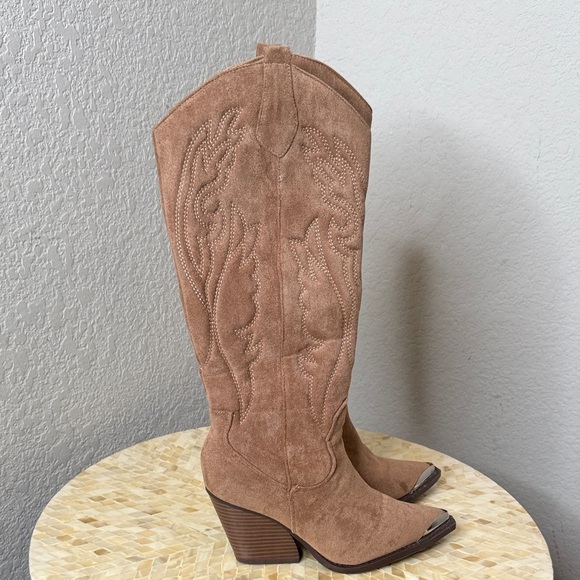 Brown Western Suede Boots size 4 - Picture 1 of 14